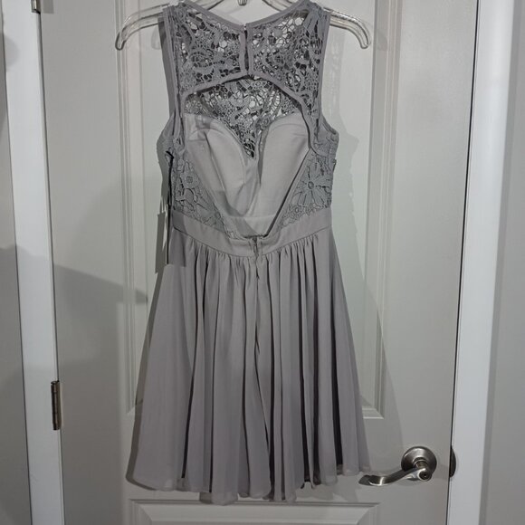Lulu's Formal Backless Mini Dress Gray S NWT - Picture 2 of 10
